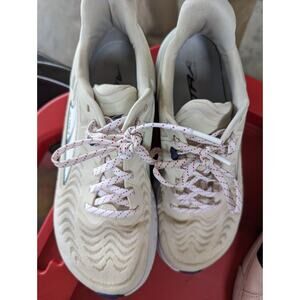 Altra Torin 7 womens Size 8